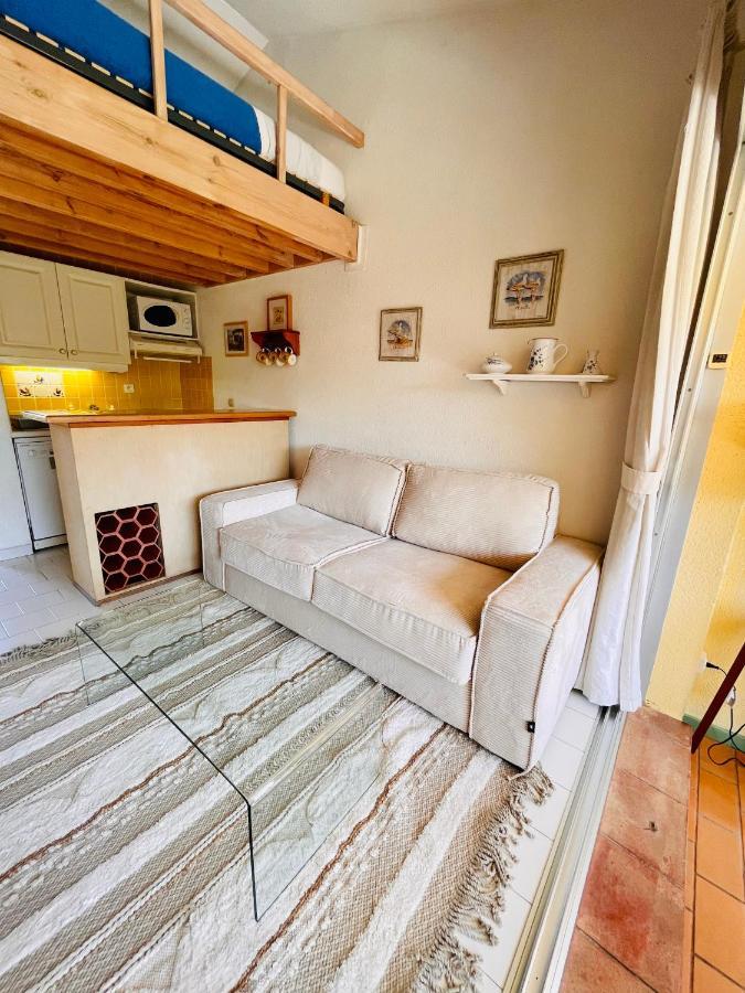 Bel Appartement Avec Mezzanine, Vue Mer Et Piscine Cogolin Εξωτερικό φωτογραφία